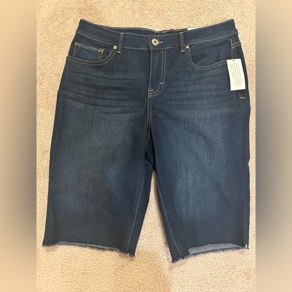 Style & Co. Pants - NWT - Style & CO. Size 10 Summer Vacation Bermuda Short Jean Denim